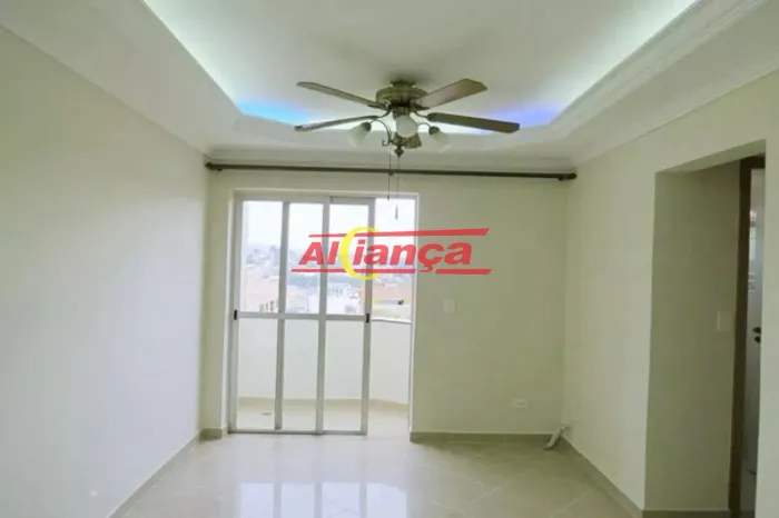 Apartamento Semi Mobiliado com Vista Livre para a Serra da Cantareira, Edifício Requinte