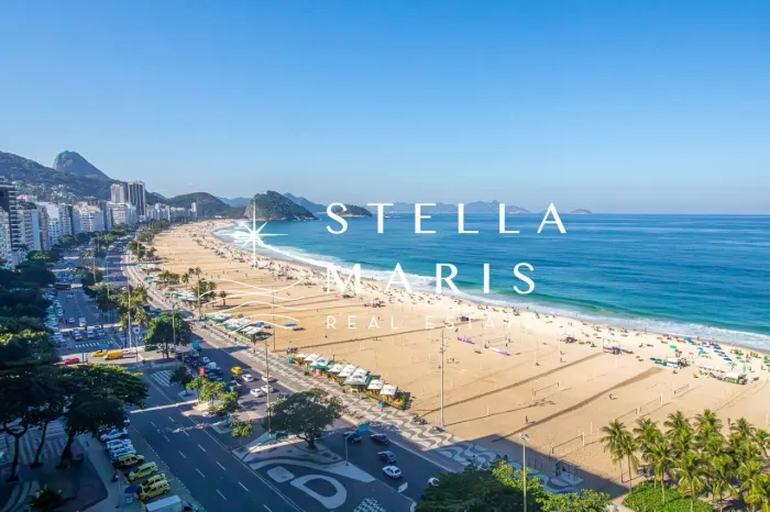 Avenida Atlântica, Cobertura linear de 425 m², 4 quartos e vista panorâmica do mar localiz