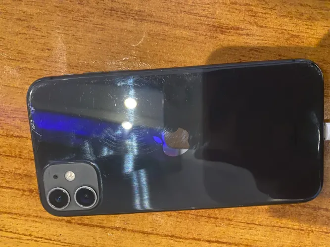 VENDO IPHONE 11 ( RETIRADA DE PEÇAS OU OUTRO)