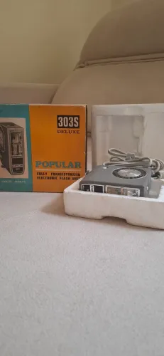 Flash Antigo Popular 303S Deluxe Completo com Caixa - Vintage