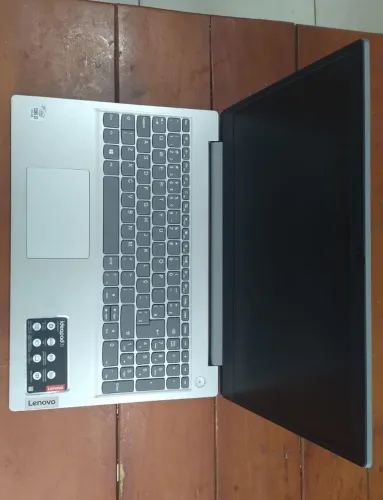 vendo esse lindo notebook