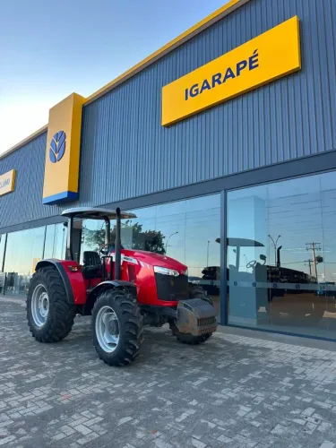 TRATOR - MARCA MASSEY FERGUSON - MODELO 4709 - 4X4