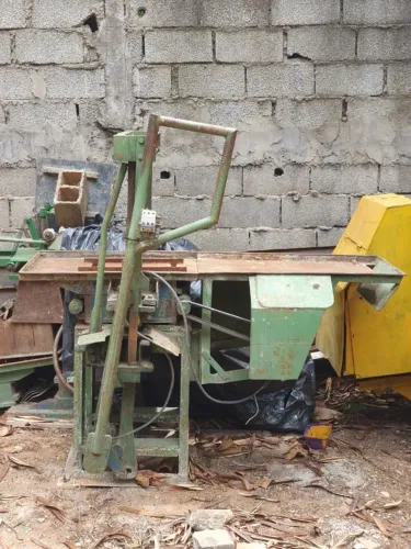 Máquina de fazer blocos trifásica para sua fábrica
