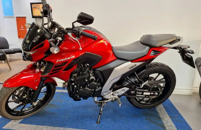 FAZER 250 FZ25 2022/23 Vermelha