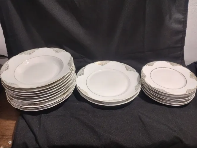 Pratos porcelana real