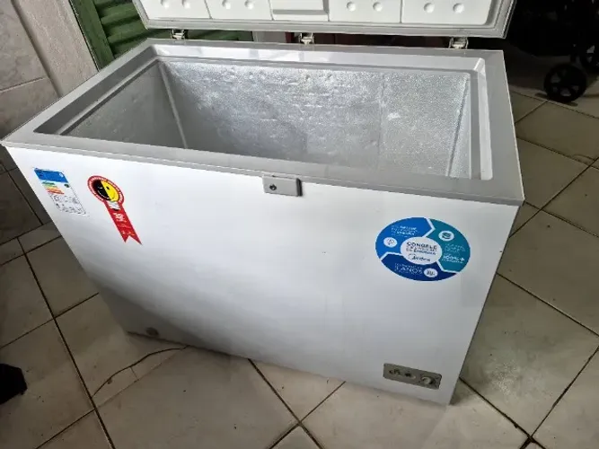 Freezer midea vertical