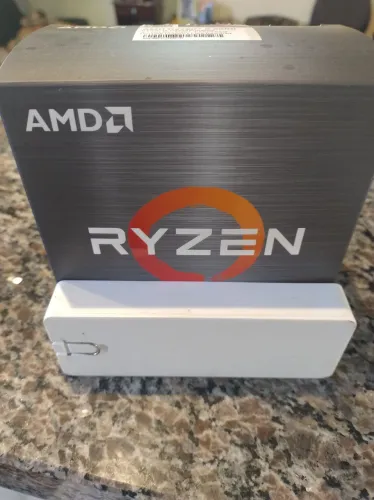Processador Ryzen 3 3200 g com vídeo integrado 