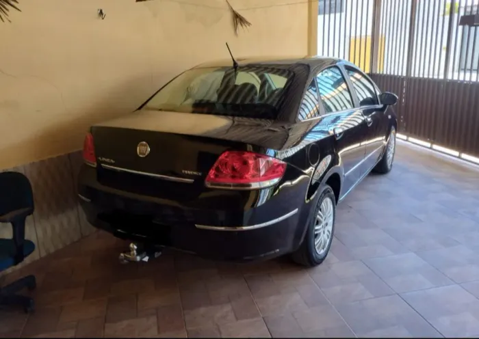 Fiat Linea Essence 1.8 Flex 16V 4P 2013