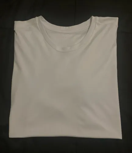 Camisetas dry fit branca e preta