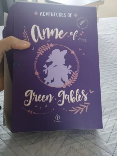 Livro Green Gables - Anne with an E.. 3 volumes