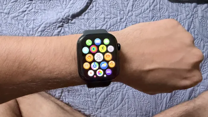 Apple Watch Séries 11 Preto. Em está de novo.