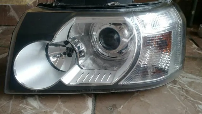 Farol esquerdo freelander com Xenon