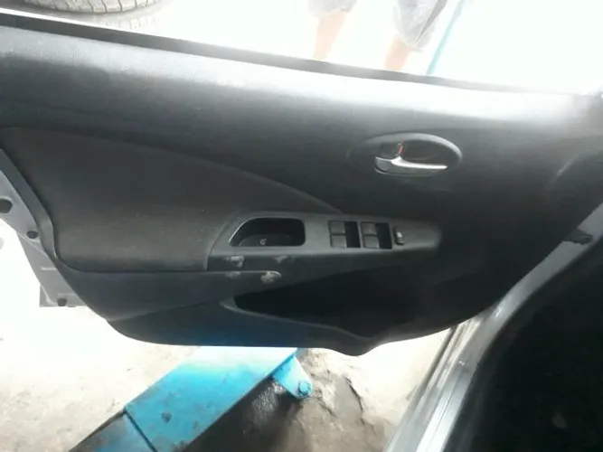 Forro de porta do Toyota etios