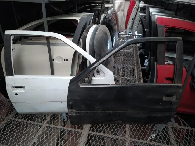 `Porta Peugeot 306 2 portas