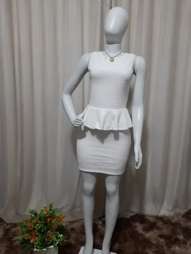 Vestido branco da MARISA