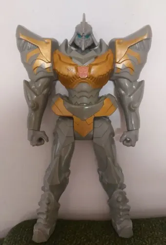 Boneco Transformers Samurai