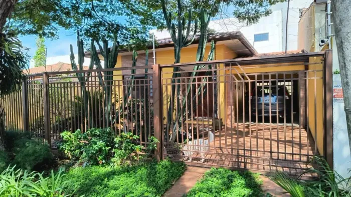 Casa Térrea com 4 Quartos à Venda, Jardim botafogo - Campinas/SP