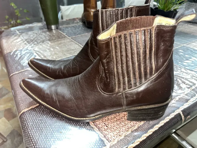 Bota HiPPUS couro legítimo
