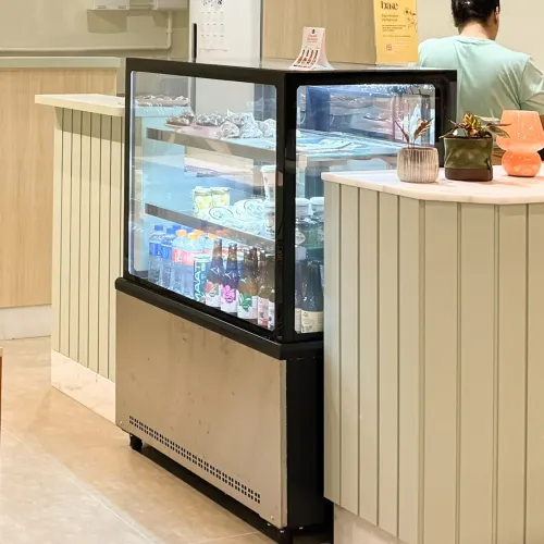 Geladeira/Expositora Refrigerada Comercial Venâncio - PERFEITA! Não embaça os vidros!