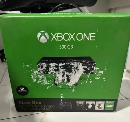 Xbox One 500GB + 2 controles + Jogo: Red Dead Redemption 2