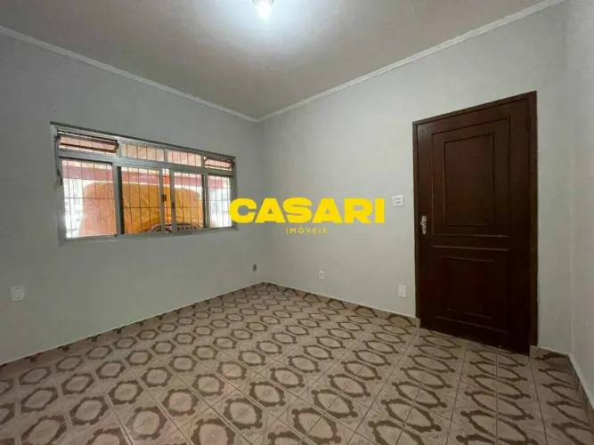 Sobrado com 4 dormitórios e 3 casas à venda no Jardim Oriental - Santo André/SP