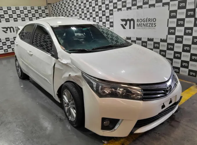SUCATA TOYOTA COROLLA XEI 2.0 2017 PEÇAS E ACESSÓRIOS 