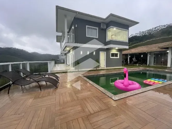 Vende-se Casa dos sonhos em Paraju