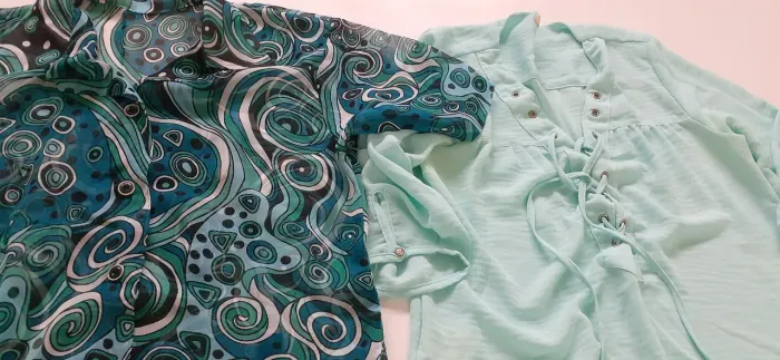 Blusas de seda azul e verde - baixou o preço!