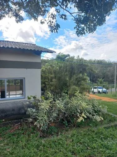 ALUGO - CASA COM LAGO 500M² AMARELOS GUARAPARI
