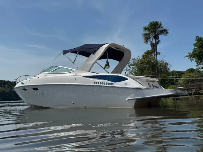 Lancha Ventura 26,5 pés