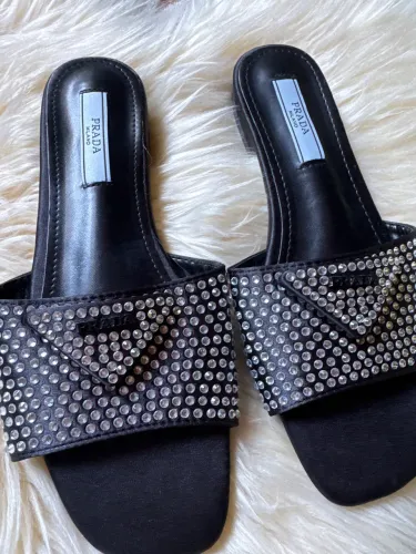 Sandália Prada premium pedraria prata