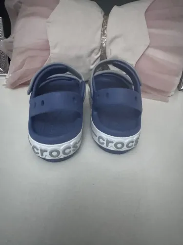 Sandália Crocs Infantil Azul - Conforto e Estilo!