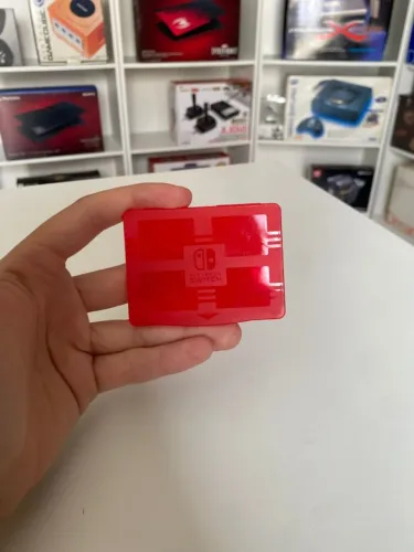 Vendo Case para Nintendo Switch Vermelho semi nova 