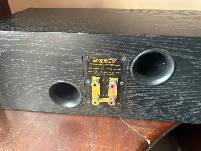 Caixas de Som Energy Reference Connoisseur, modelo RC LCR