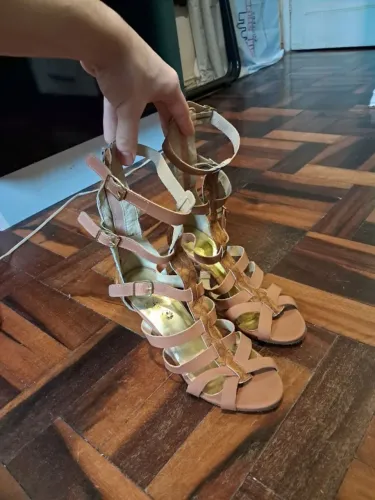 sapato feminino gladiadora tam. 37