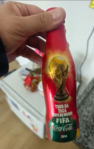 Coca-Cola garrafa antiga Copa 2014 - Cheia - Alumínio 250ml