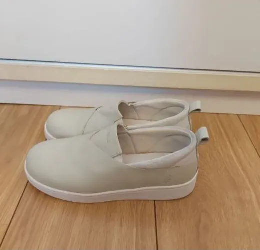 Vendo tenis slip on feminino Side walk