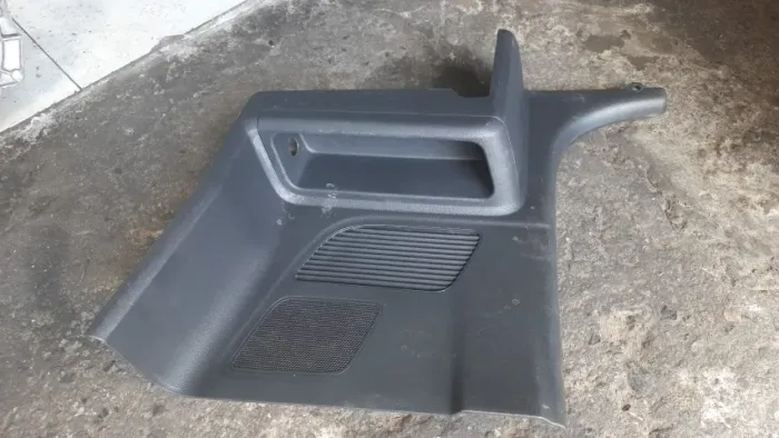 Moldura coluna lateral traseira direita Saveiro G5 original