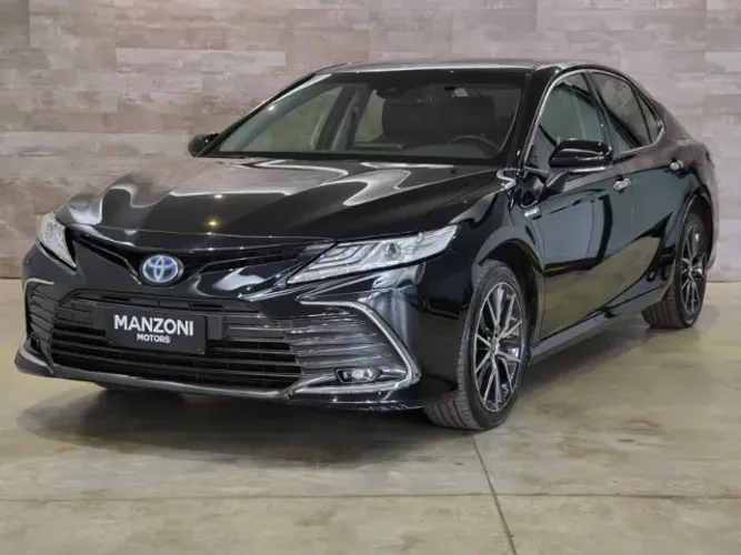 Toyota Camry Xle Hybrid - 2023