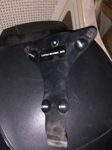 Suporte baú Honda sh300