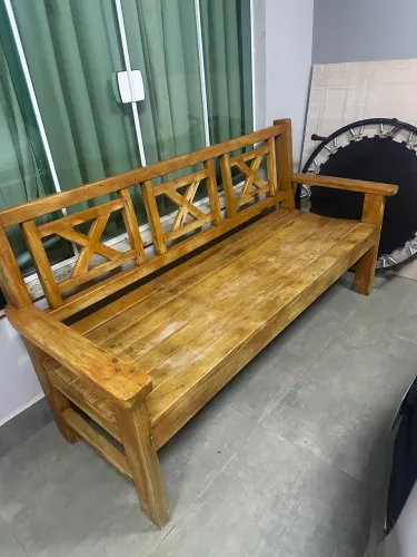 Banco de madeira rústico 