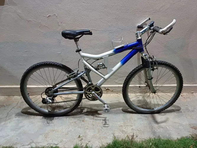 Bicicleta Caloi SK Alumínio Shimano Acera