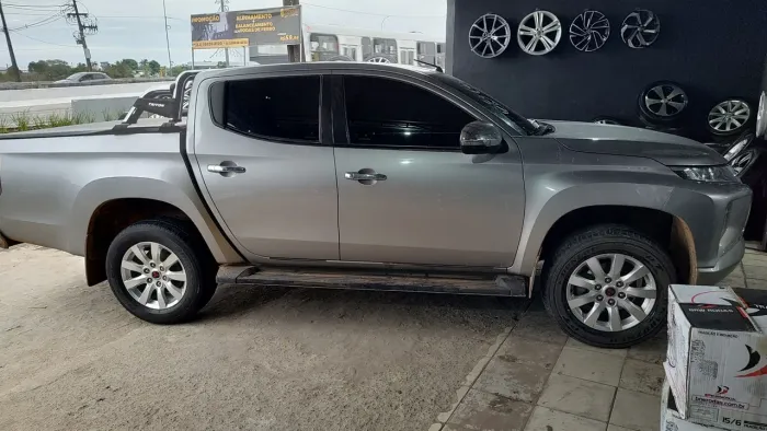 aro 18 pajero l200 em 10 xsem juros furacão 6x139<br>pneus meia vida