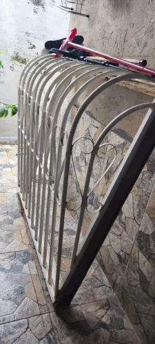 Vendo grade residencial bem retrô super linda 