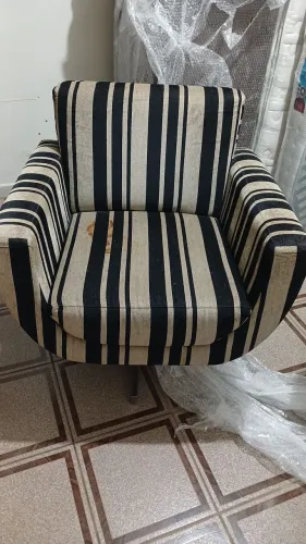 Poltrona Listrada Confortável e Elegante