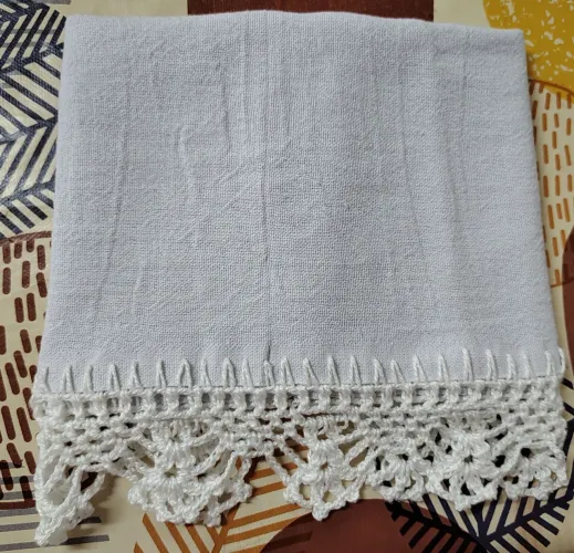 Pano de prato com crochê feito a mão