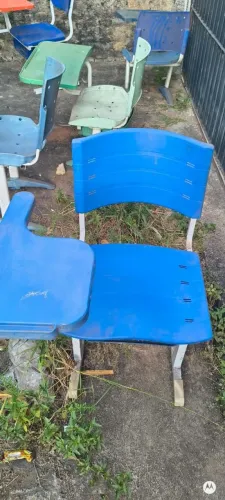 Cadeira escolar em polipropileno adulto 