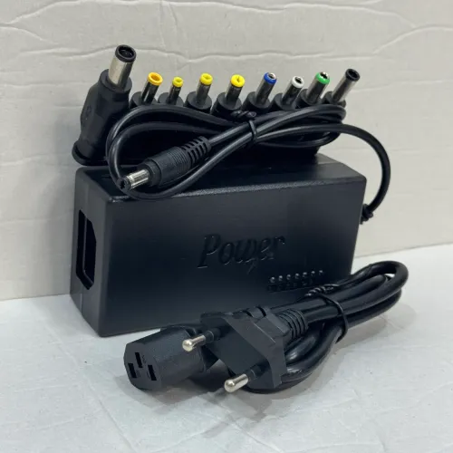 Fonte universal para notebook