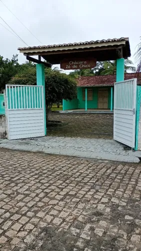 Vendo linda chácara!!! (Porteira fechada)