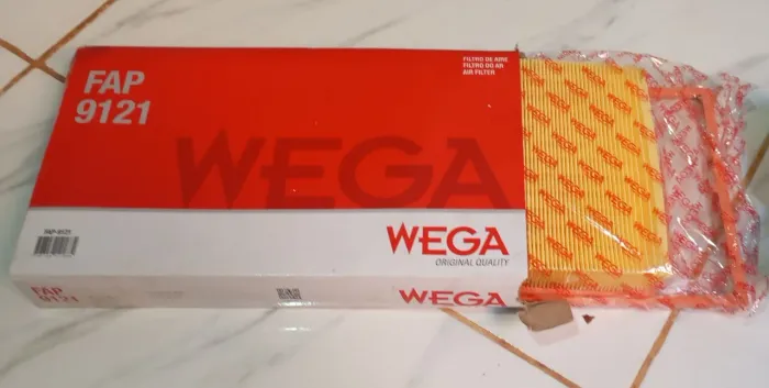 Vendo filtro de ar WEGA FAP 9121 + filtro de óleo AUTHOMIX( Obs; foi deixado após mudança)
